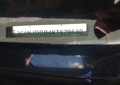 2019 Jeep Compass Trailhawk 4X4 из США, поврежденный, VIN 3C4NJDDB4KT679640